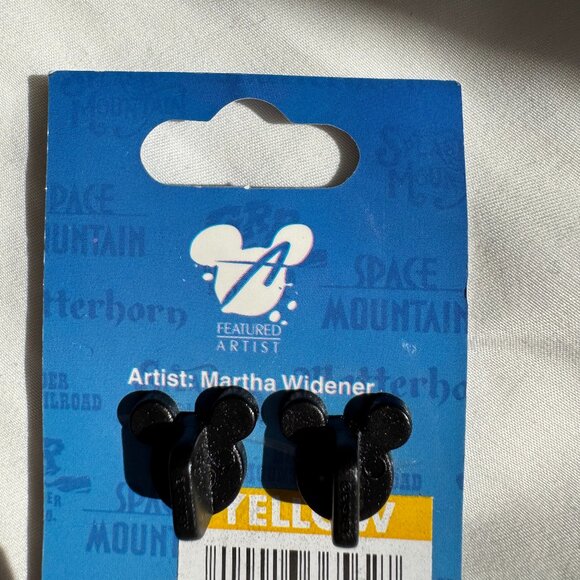 NWT Disneyland Celebrate the Mountains Big Thunder Mountain Chip & Dale Pin - Picture 8 of 12